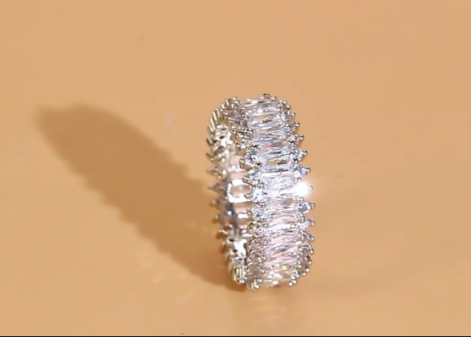 Classic Design Stunning White CZ Cubic Zircon Stone RING RG-14