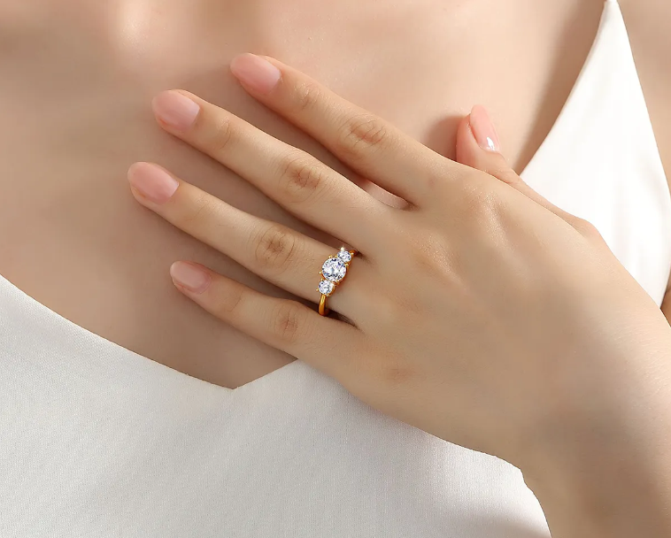 Luxury 3 Stud Diamond Ring - Real 18K Gold 5d Hollow 2 Carat Moissanite Diamond in Centre & 2x 0.3ct Side Studs Ring B1-GR-06