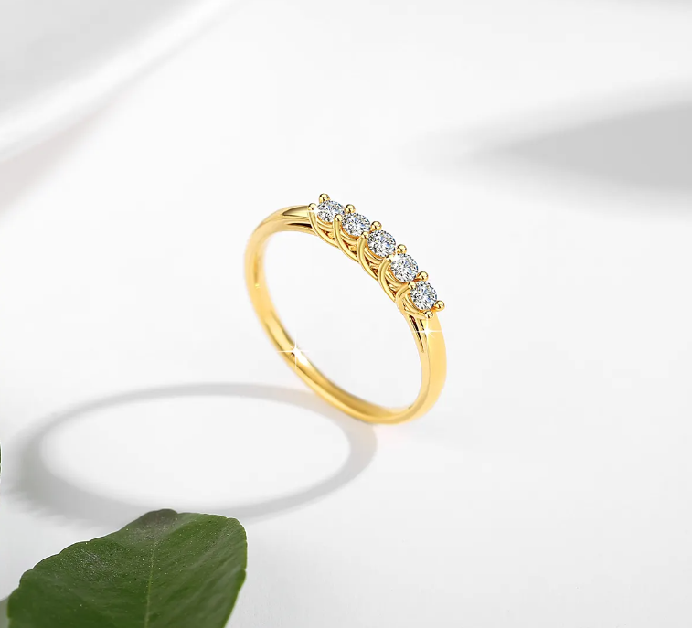 Trendy 18K Yellow Gold with 0.3 Carat 5 Moissanite Diamond Studs Ring B1-GR-07
