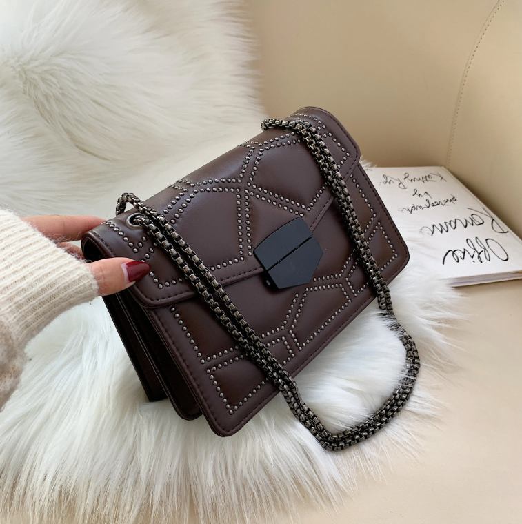 Luxury Tufted Designer Chain Shoulder BAG-32