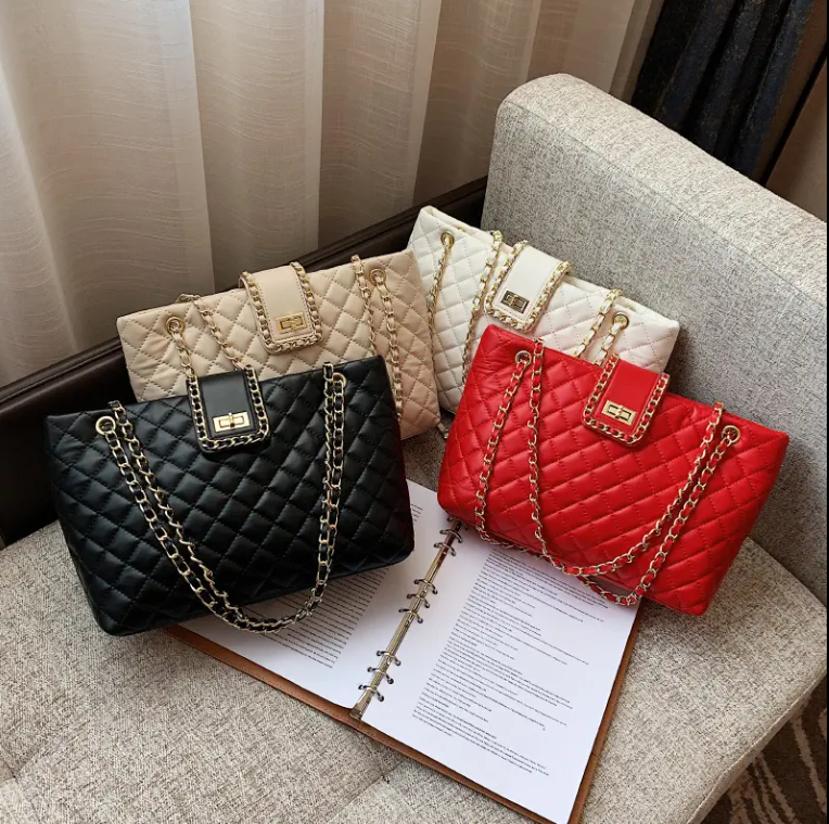 Luxury & Elegant Designer Braided Shoulder Chain BAG-31