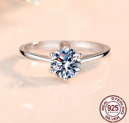 Classic Claw Settling Cubic Zirconia Diamond Sterling Silver RING RG -31