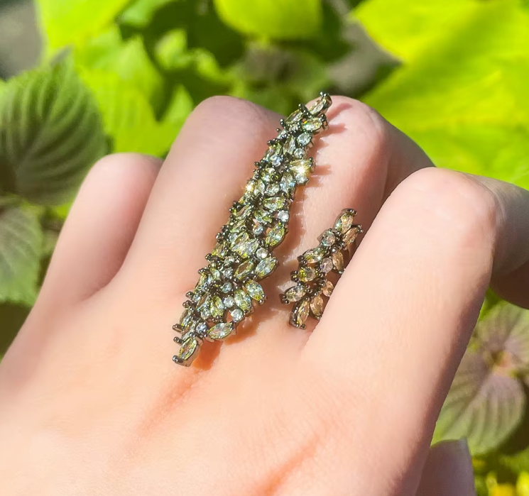 Luxury Black Gun Plated Olive-Green Cubic Zircon Paved Adjustable Ring RG-22